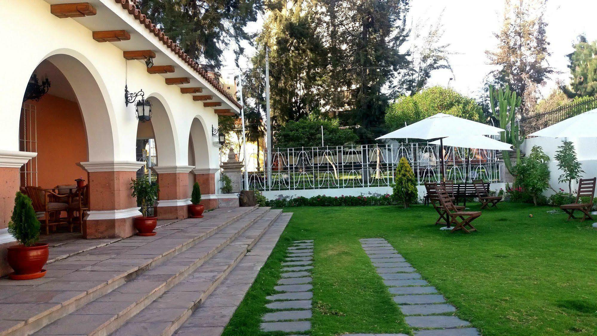 Hotel Casa Campo Suites&Convenciones Cayma Exterior foto